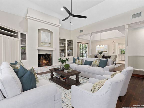 4th image of 2207 ESTATE VIEW DR