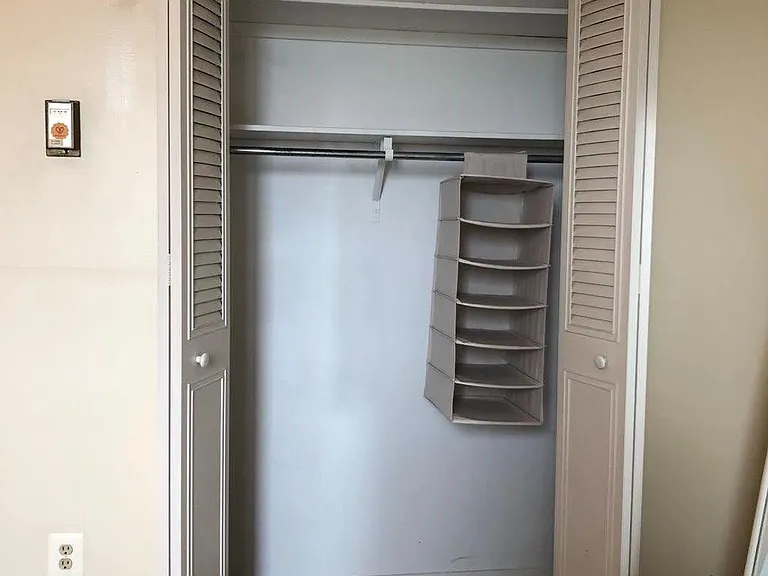 1 E University Pkwy #1001 — Photo 21