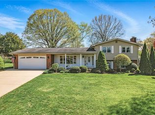 3640 Ridgewood Dr, Hermitage, PA 16148