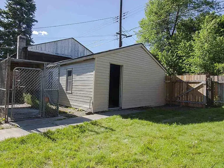 537 E Everett Ave — Photo 3