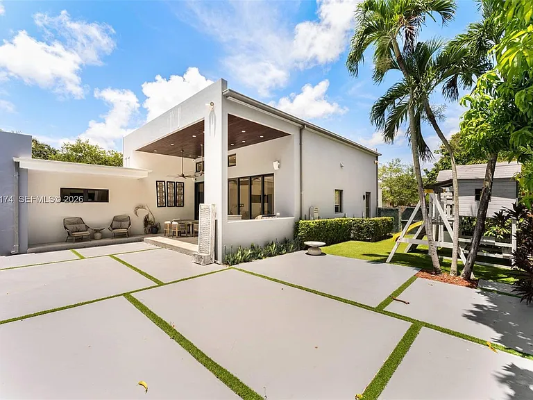 15315 SW 84th Ave — Photo 41