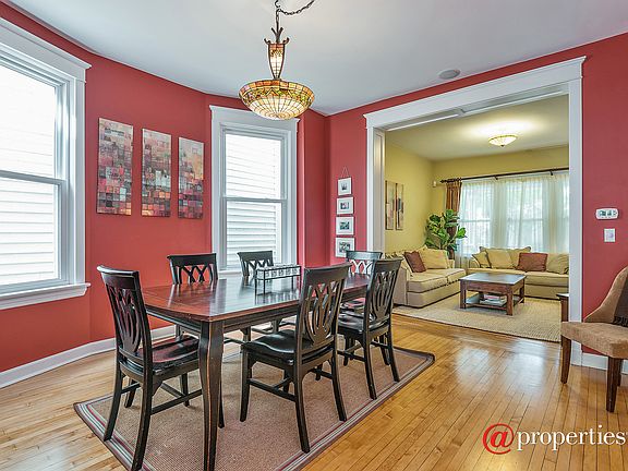 Living Room / Dining Room