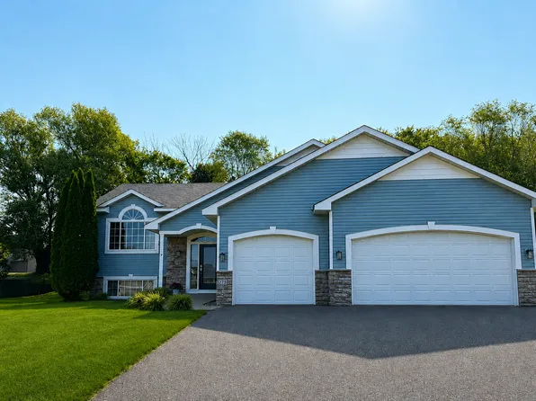 2733 Galway Ct, Hudson, WI 54016
