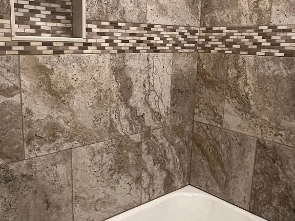 2nd image of 716 -718 Rosewood