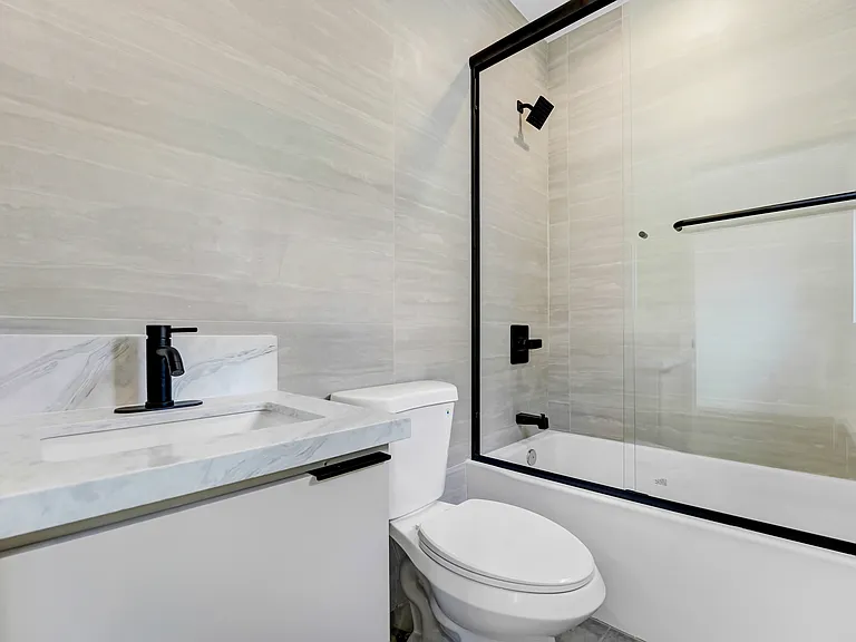 5348 Oakland St #5348 — Photo 10