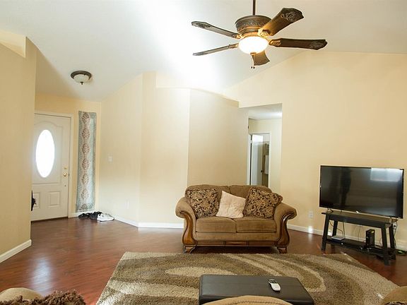 4th image of 1612 Posho Ave