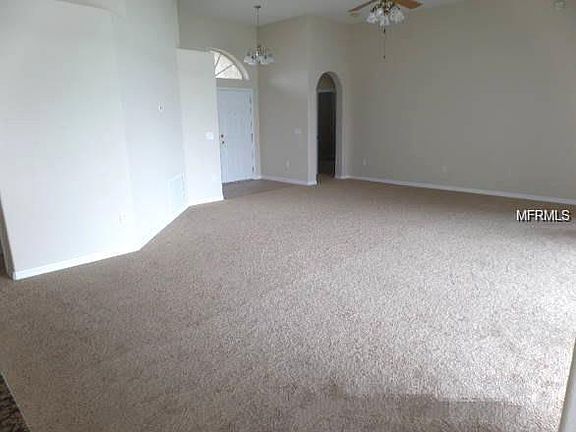 4th image of 31152 Bridgegate Dr