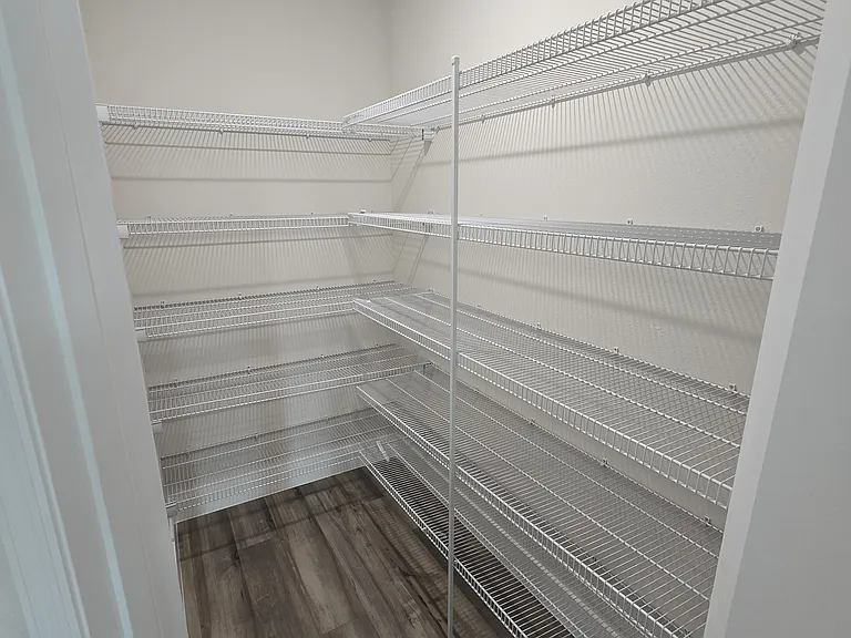 1728 Vanilla St — Photo 10
