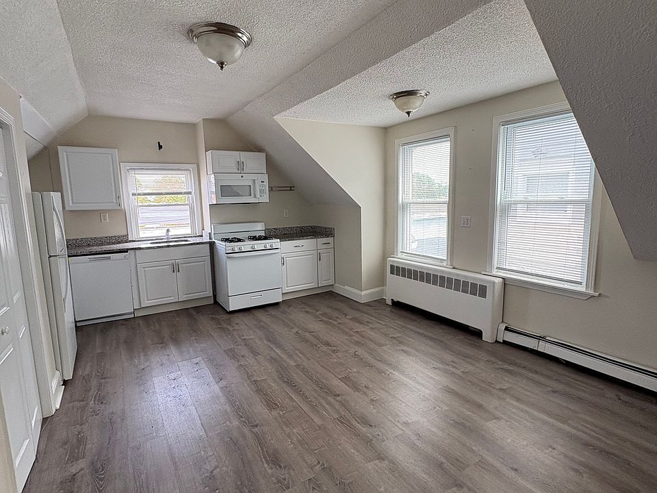 1st image of 195 Winthrop St #1