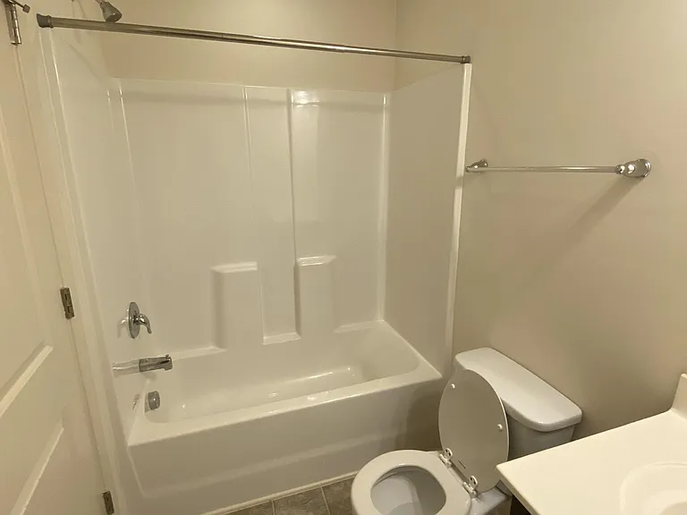 8 Rochambeau Ct #1 — Photo 10