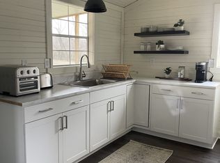 36 Happy Camper Ln, Lobelville, TN 37097