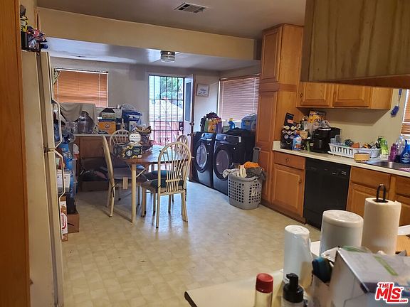 4th image of 1431 W 56th St