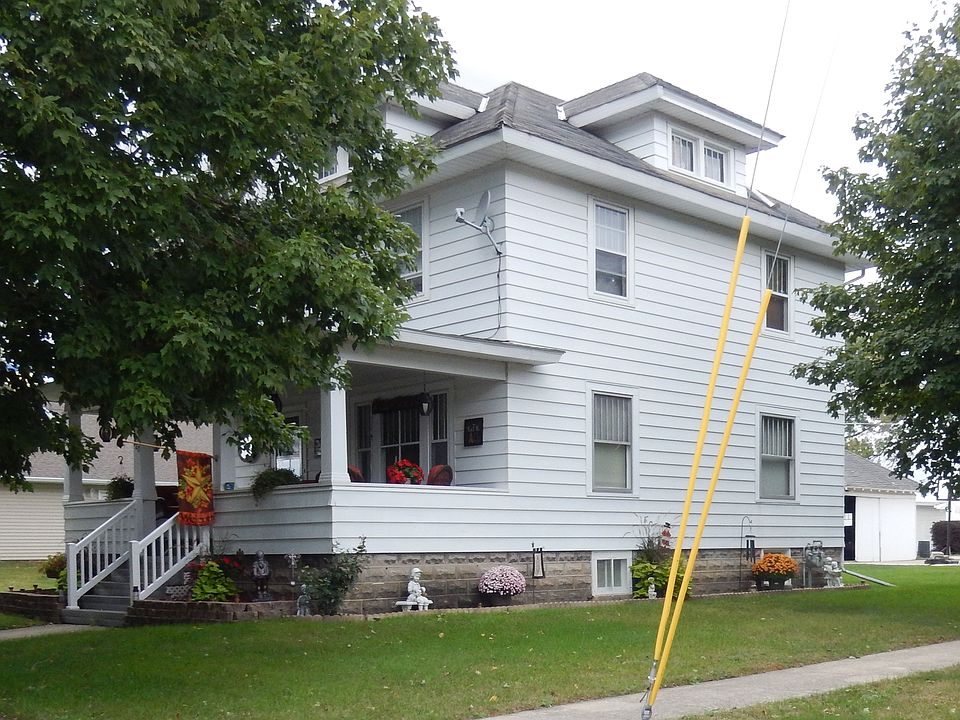 220 E 2nd St. Sumner, IA