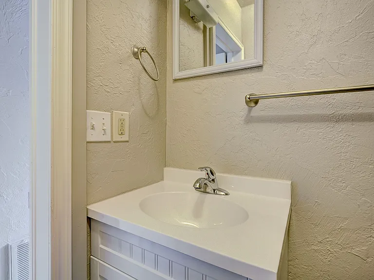 440 Elm Ave #3 — Photo 8