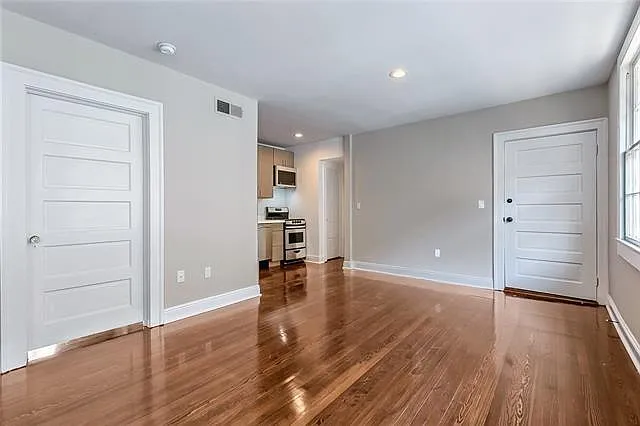 920 S Carrollton Ave #Q — Photo 4