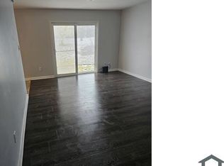 2525 Carver Ct, Fort Wayne, IN 46802