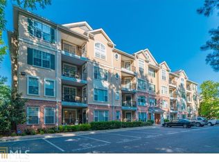 2106 Stratford Cmns, Decatur, GA 30033