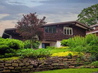 317 Mount View Dr, Charleston, WV 25314