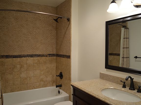3rd image of 29119 Thousand Oaks Blvd Unit B