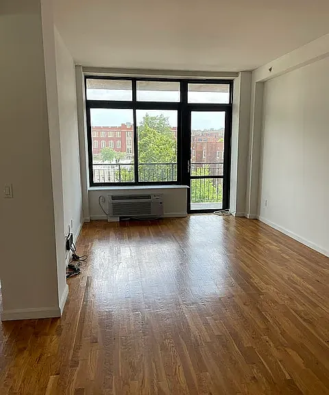 3210 Riverdale Ave #6B — Photo 5