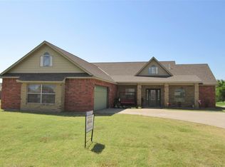 24 NE Sunset Dr, Elgin, OK 73538