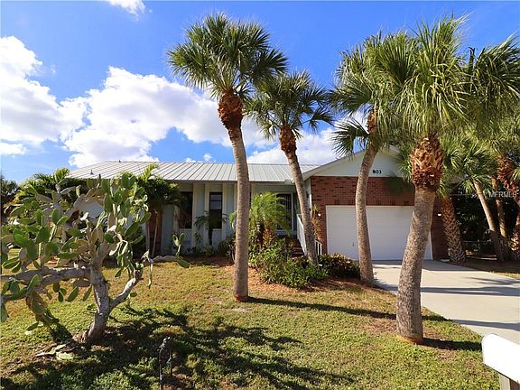 5th image of 803 Bayview Dr