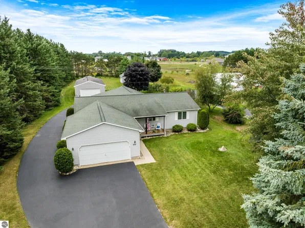 3751 Zimmerman Rd, Traverse City, MI 49685