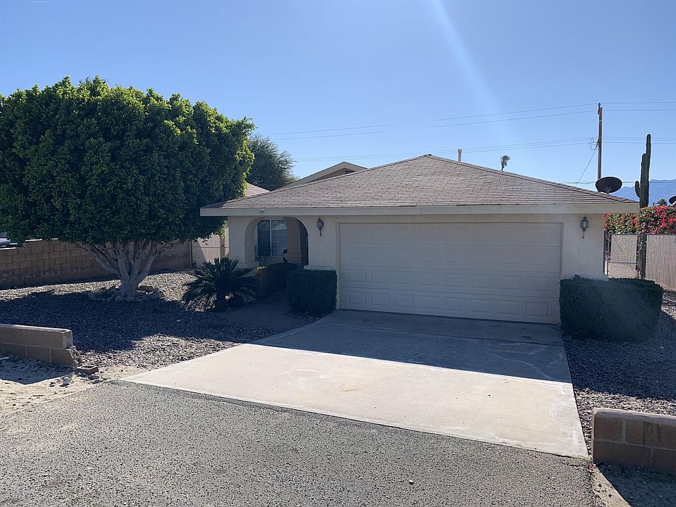 1st image of 66793 Cahuilla Ave