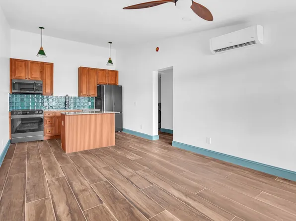 Australian Pines Apartments