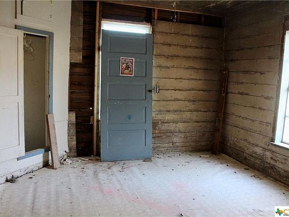 5th image of 1595 Katy St