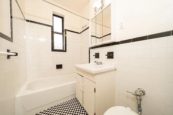 Rented by Living New York | media 10