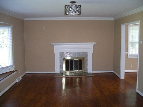 2nd image of 200 Shamrock Dr