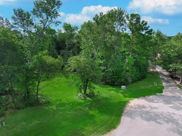 9026 Fisher Lake Court, Montgomery, TX 77316