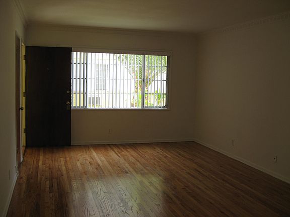 4th image of 11317 Otsego St APT 1