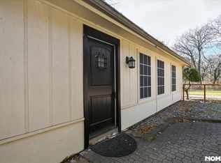 2102 W Bear Creek Rd, Red Oak, TX 75154