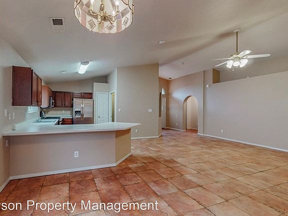 5th image of 10428 Calle Hermosa Ct NW