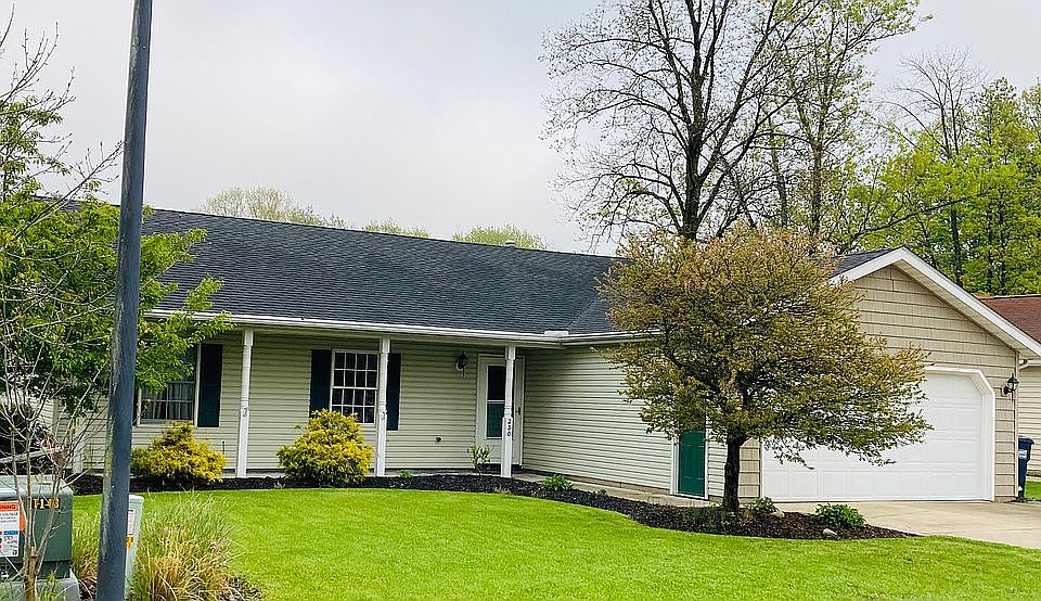 1st image of 230 Forest Park Dr