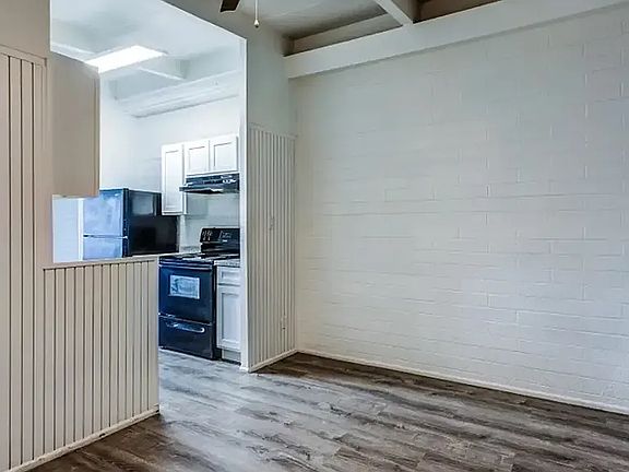 4th image of 6103 N 48th Ave #2