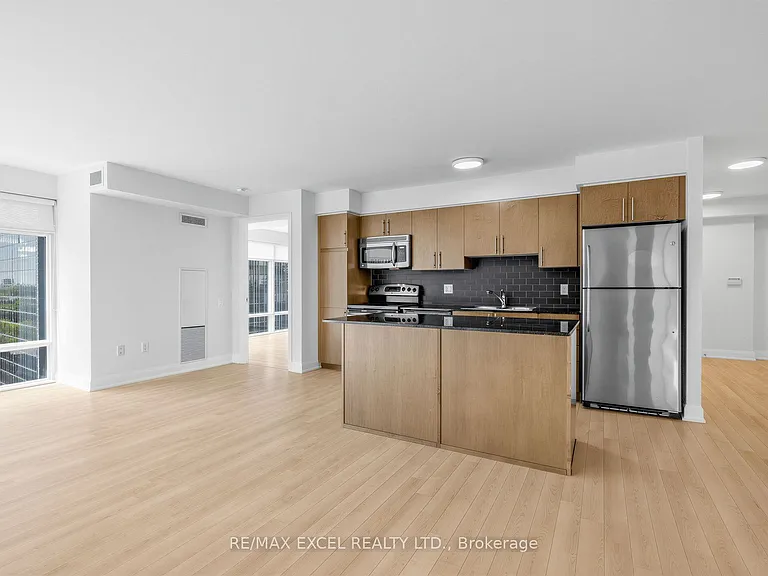2191 Yonge St #1805 — Photo 14