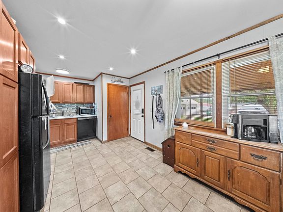 4th image of 11530 Sunny Ln