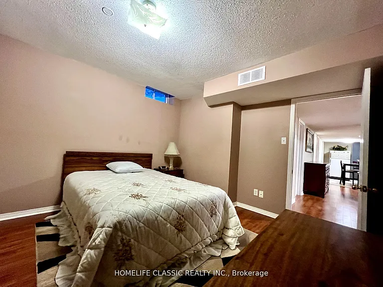 423 Flanagan Ct #LOWER — Photo 11
