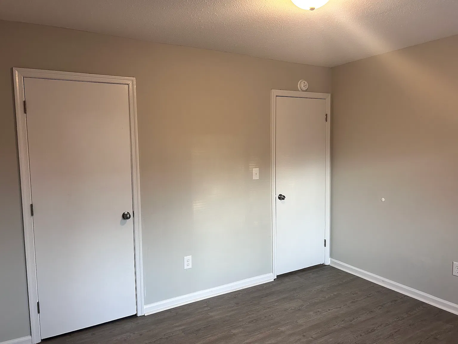 2 bed, 1.5 bath, 950 sqft, $975 — Photo 3