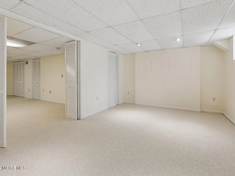 157 Northampton Dr — Photo 43
