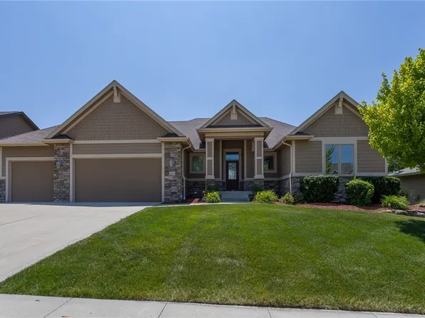 14406 Hickory Dr, Urbandale, IA 50323