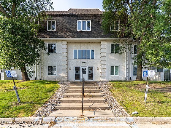 2nd image of 815 Duke Dr APT 409