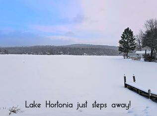 96 Lhcs Rd, Castleton, VT 05735