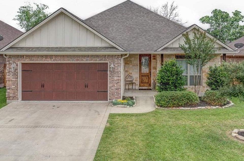 1st image of 4008 Rocky Vista Dr