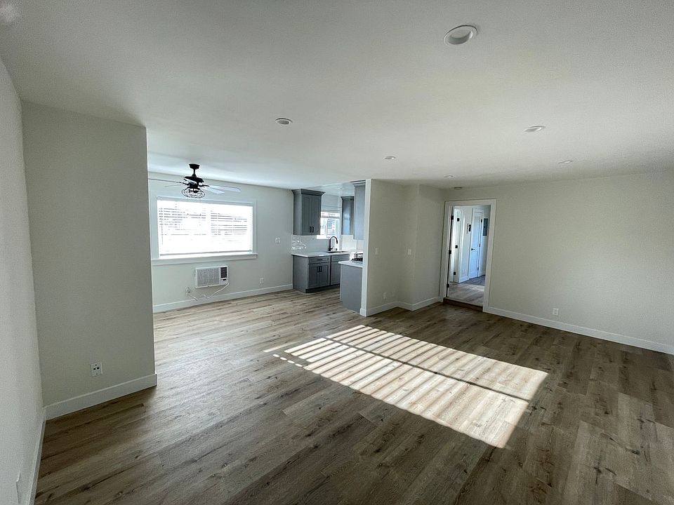 1st image of 3671 Jasmine Ave APT 11