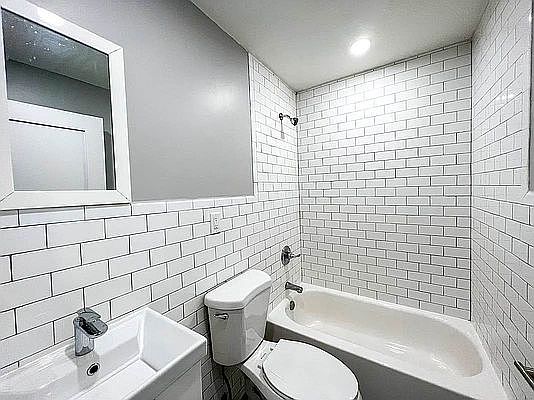 4th image of 197 Johnson Ave #4E