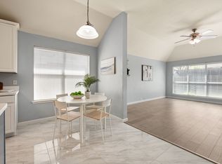 3013 Peppercorn Dr, Euless, TX 76039